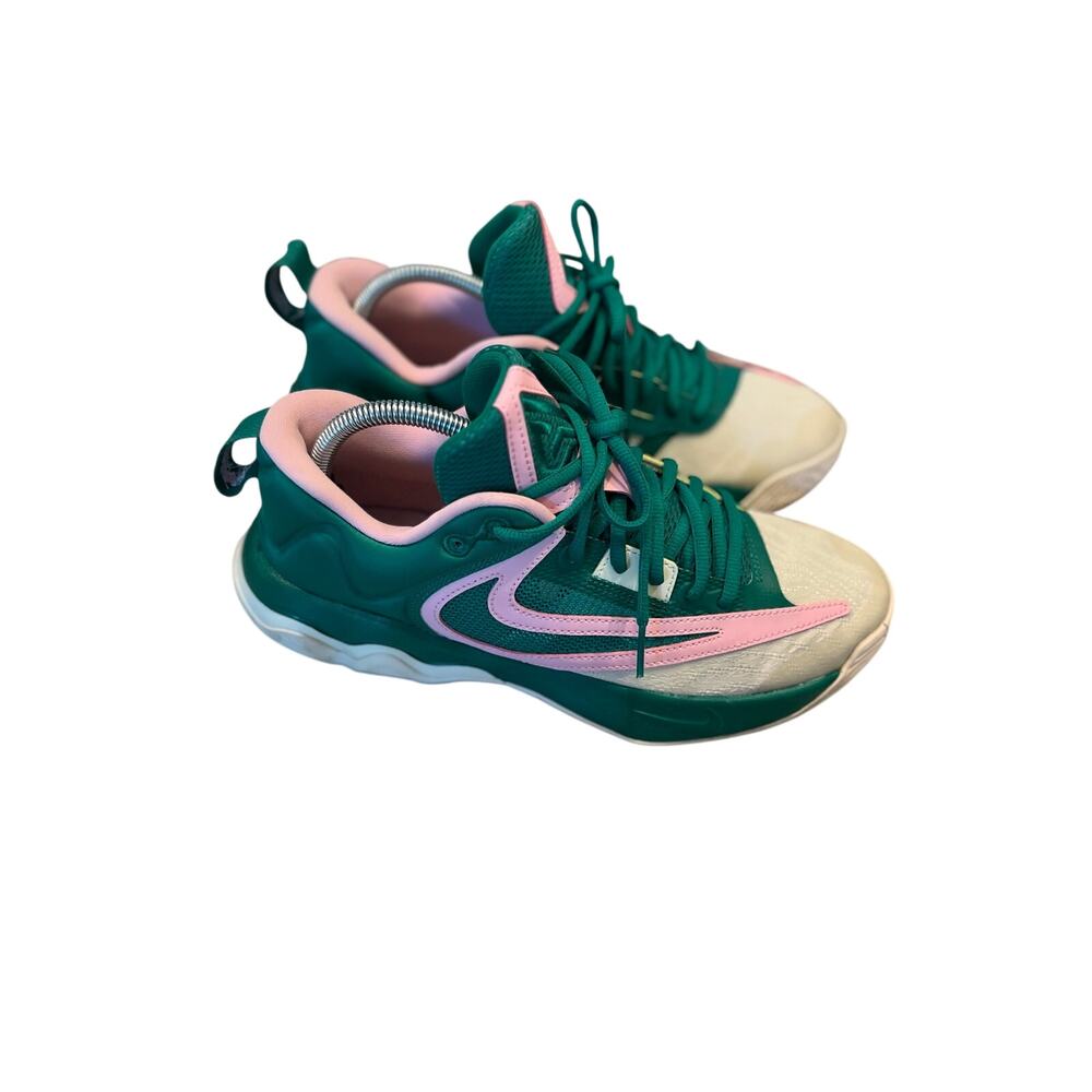 Nike Giannis Immortality 3 basketball shoes green pink mens size 8.5